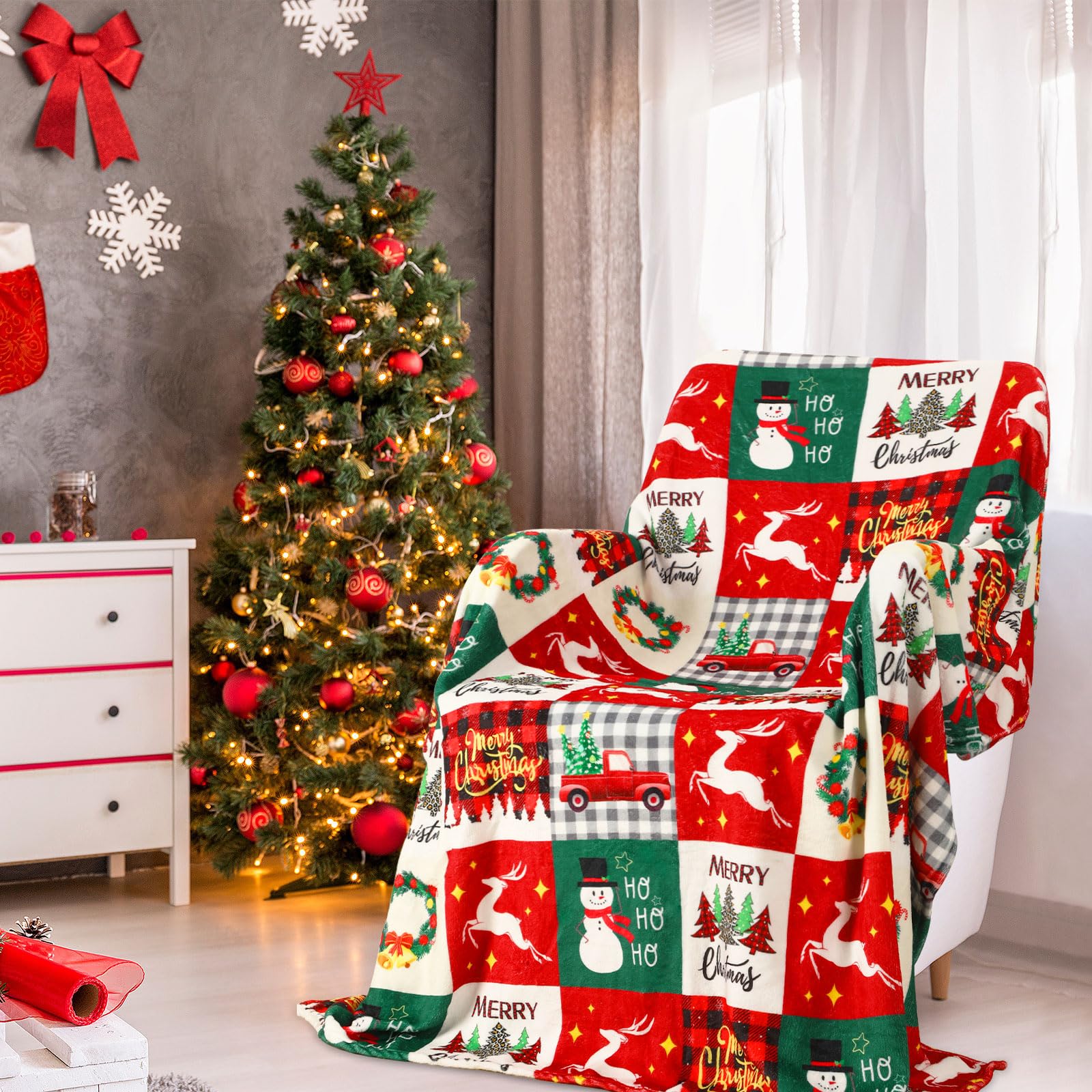 Christmas Throw Blanket - ผ้าห่มลายสโนว์แมนสีแดงเขียวลายตารางสำหรับเทศกาลคริสต์มาส | ผ้าห่มคริสต์มาสสีเขียวสำหรับวันหยุด | ผ้าคลุมเตียงนุ่มสบาย อุ่นสบายสำหรับฤดูหนาว